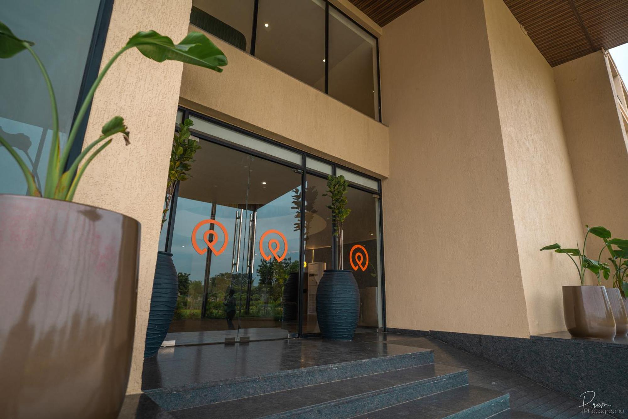 Hotel Omaya Garden Rāipur Exterior foto